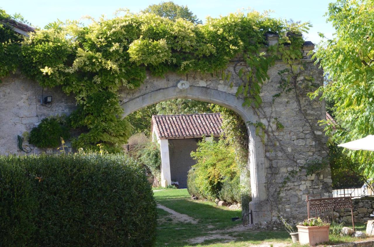 Sérignac La Maisou-Pastel Et Fleur מראה חיצוני תמונה